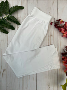 White Capri One Size Leggings by NIKIBIKI