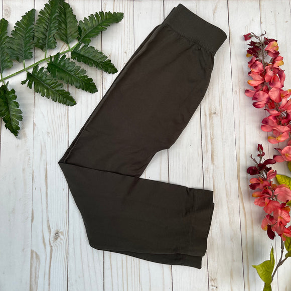 Charcoal Capri One Size Leggings by NIKIBIKI
